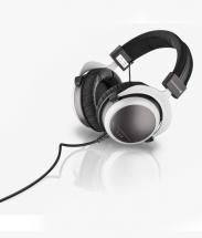 beyerdynamic T70P headphones