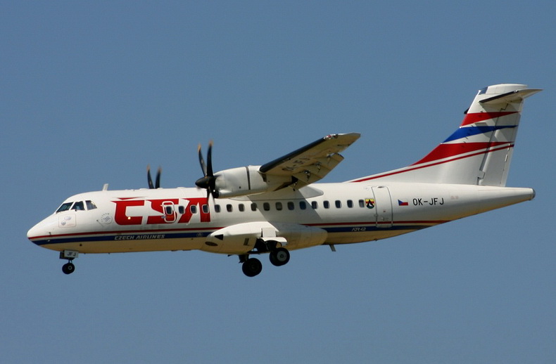 ATR 42-600 twin-turboprop regional airliner