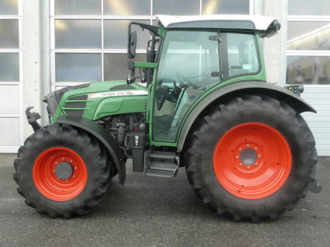 Fendt 210 Vario tractor