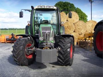 Fendt 412 Vario tractor
