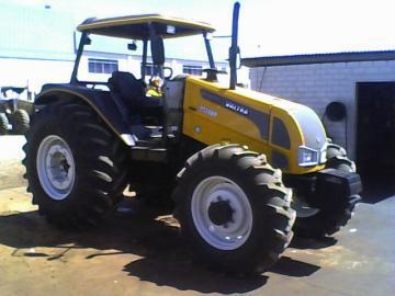 Valtra Media Line BM 100 tractor