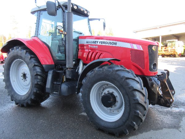 Massey Ferguson 7495 203hp tractor