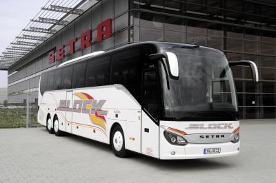 Setra ComfortClass 500 S 517 HD coach bus