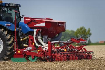 Kverneland Accord s-drill PRO pneumatic seed drill