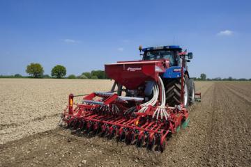 Kverneland Accord s-drill pneumatic seed drill