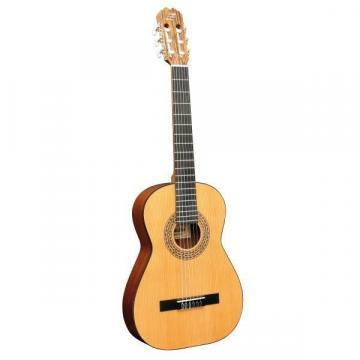 Admira Student Fiesta guitar