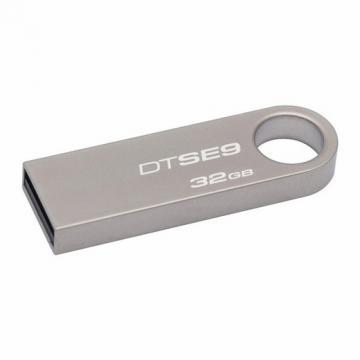 Kingston 32GB Datatraveler Flash Drive  SE9