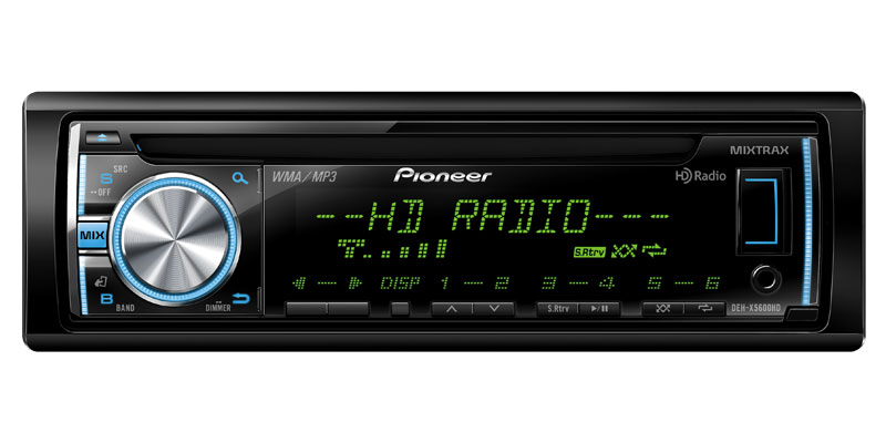 Pioneer DEH-5600BT Car CD Player + IPHONE Dock + Bluetooth