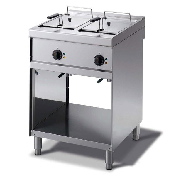 Giga Emme 7 M7F6E Electric fryer on open cabinet