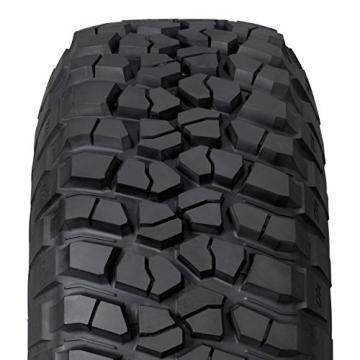 BFGoodrich Mud-Terrain T/A KM2 LT305/65R17/E 121Q Radial Tire