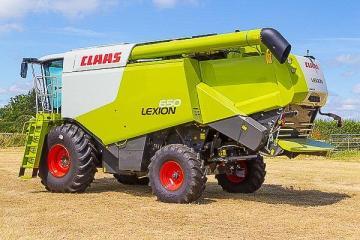 CLAAS Lexion 650 Combine Harvester