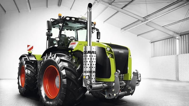 CLAAS Xerion 5000 Farm Tractor