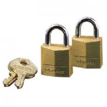 Master Lock 2-Pack 3/4" Solid-Brass Body Pin Tumbler Keyed-Alike Padlock