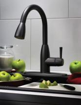 American Standard Fairbury Single-Handle Pull-Down Sprayer Kitchen Faucet in Matte Black