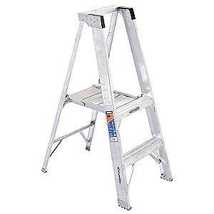 Werner Aluminum Platform Stepladder, 4 ft. Ladder Height, 2 ft. Platform Height, 300 lb.