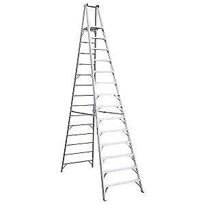 Werner Aluminum Platform Stepladder, 16 ft. Ladder Height, 14 ft. Platform Height, 300 lb.