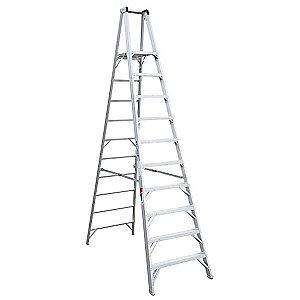 Werner Aluminum Platform Stepladder, 12 ft. Ladder Height, 10 ft. Platform Height, 300 lb.