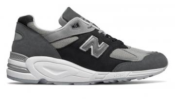 New Balance Mens 990v2 Made in US sneakers