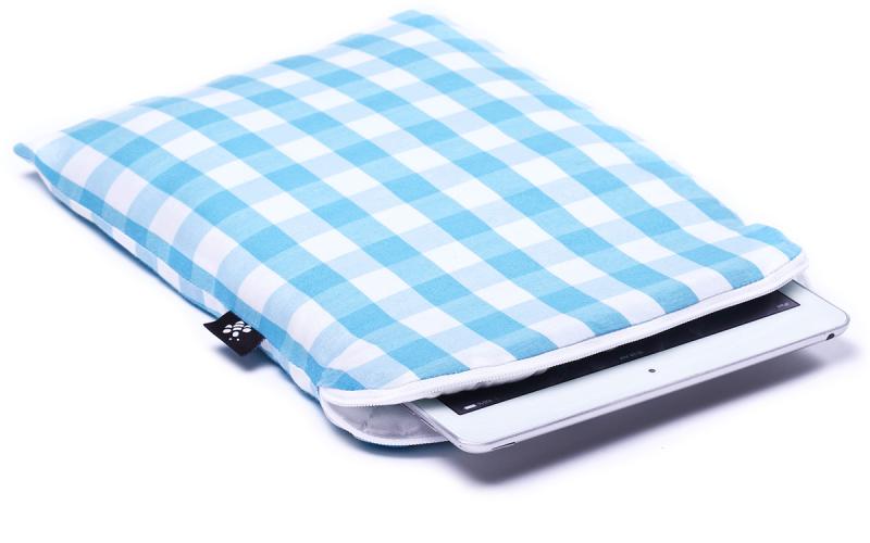 CoverBee Blue checkered iPad Air Sleeve - Heavenly Delight