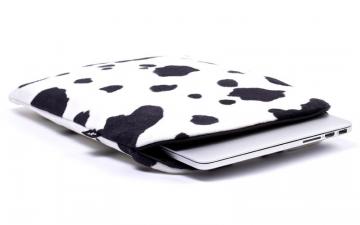 CoverBee Cow Laptop Sleeve - Lazy Cow