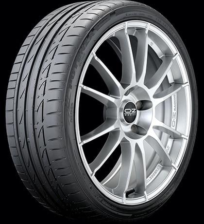 Bridgestone Potenza S001 Tire 245/35R20