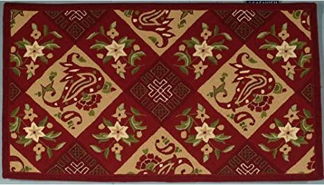 Safavieh Chelsea Collection HK308A Hand-Hooked French Country Wool Accent Rug, 2'6" x 4', Assorted